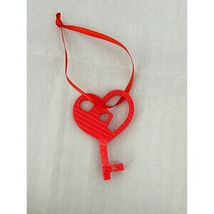 LOL Amazing Surprise OMG Fashion Doll Downtown Locker Keys